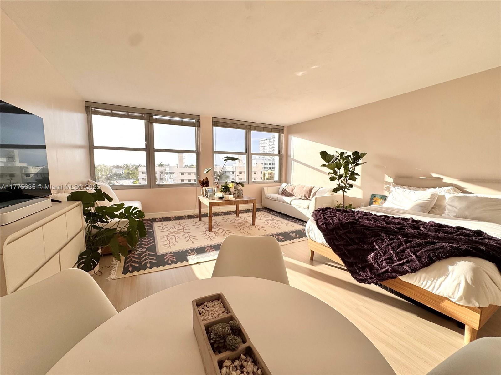 Real estate property located at 2899 Collins Ave #550, Miami-dade, Triton Tower Condo, Miami Beach, FL