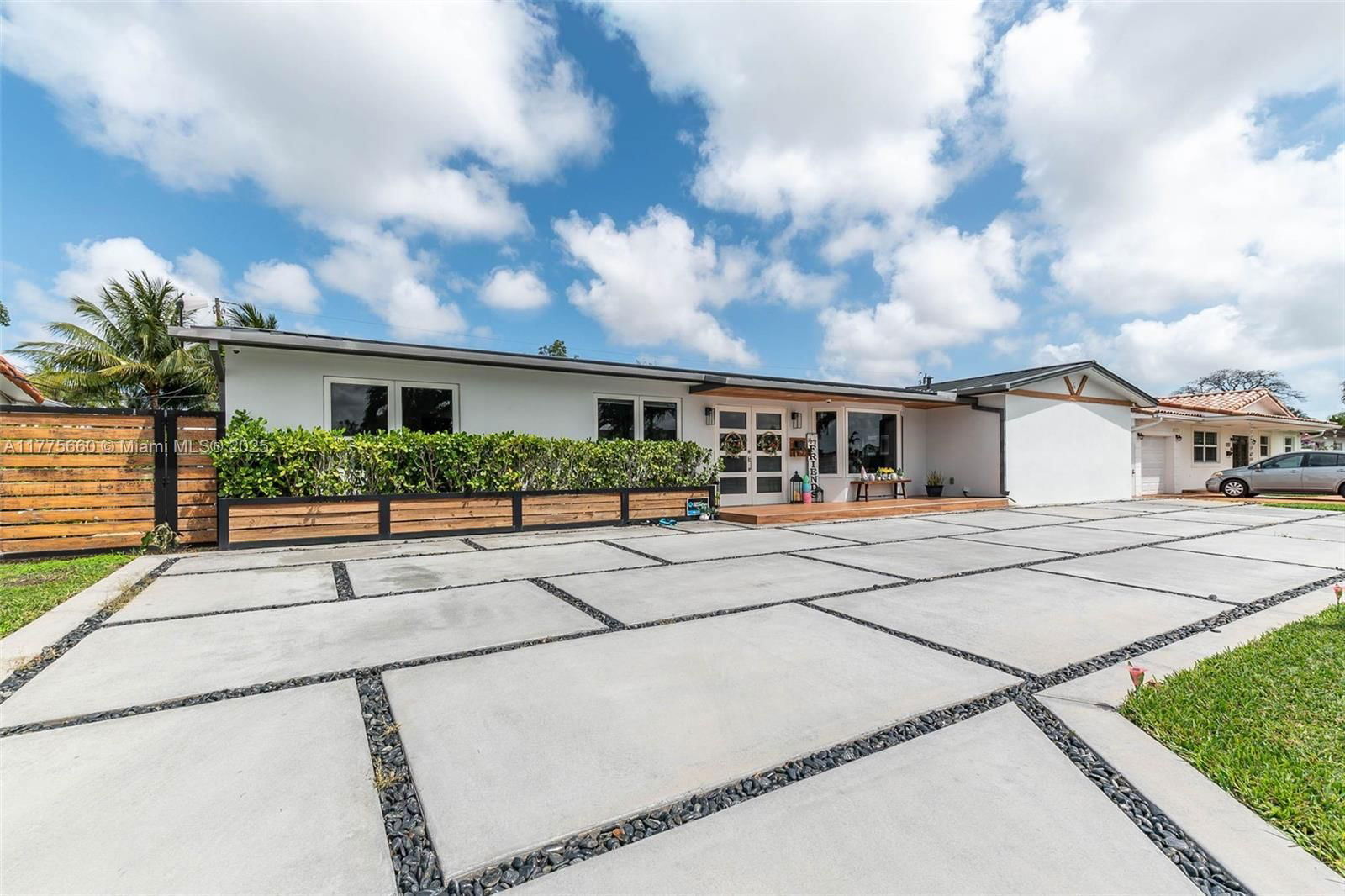 Real estate property located at 6231 94th Ave, Miami-dade, Loladero Estates 1st Addn, Miami, FL