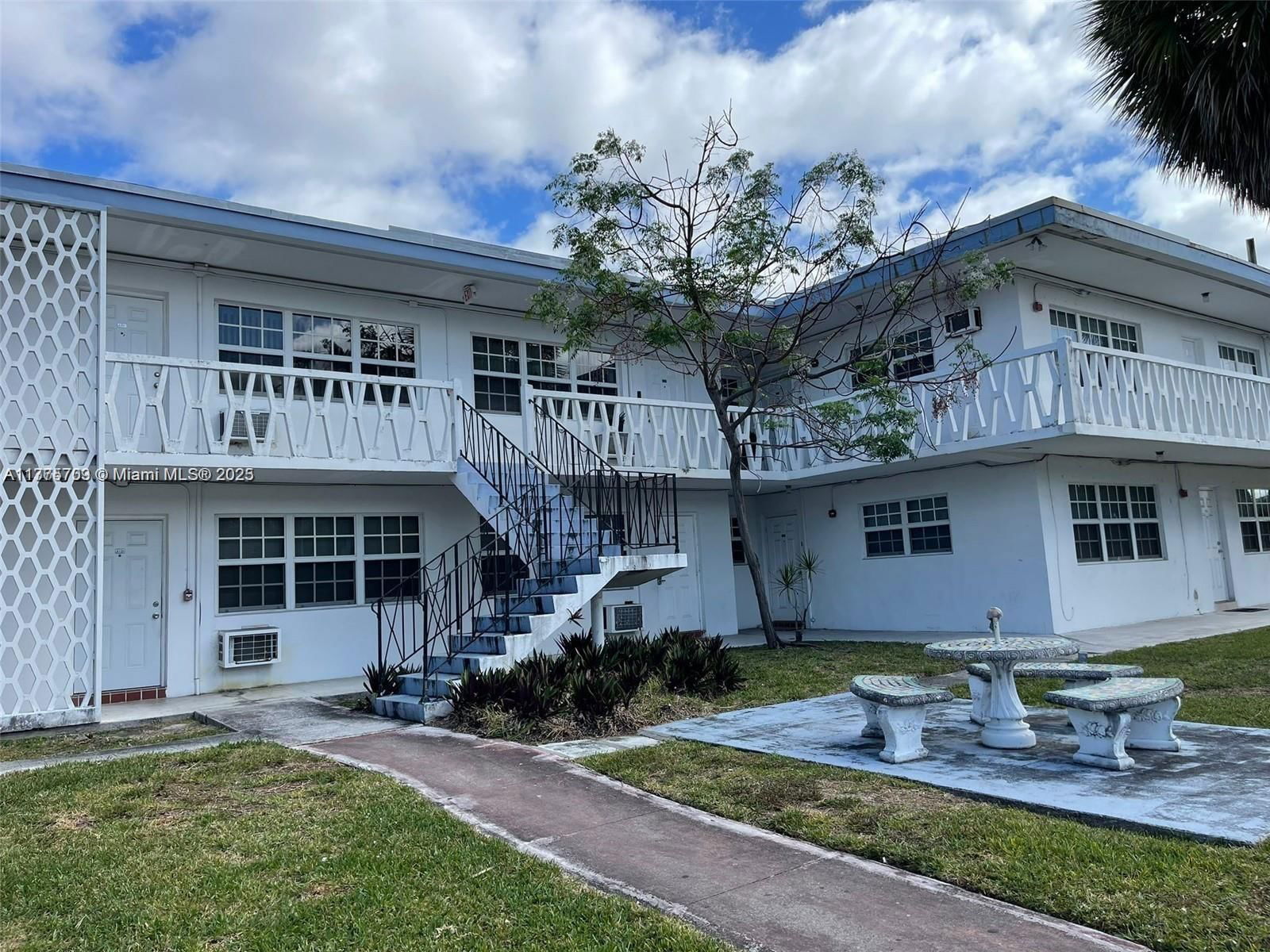 Real estate property located at 1471 170th St #224A, Miami-dade, Colonial Court Condo Bldg, North Miami Beach, FL
