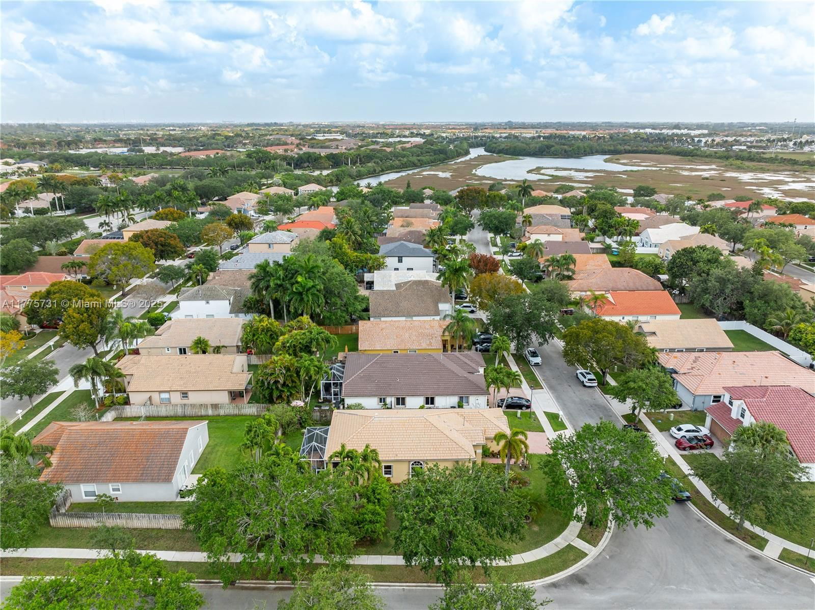 Real estate property located at 1275 144th Ave, Broward, Pembroke Falls Phase 6, Pembroke Pines, FL