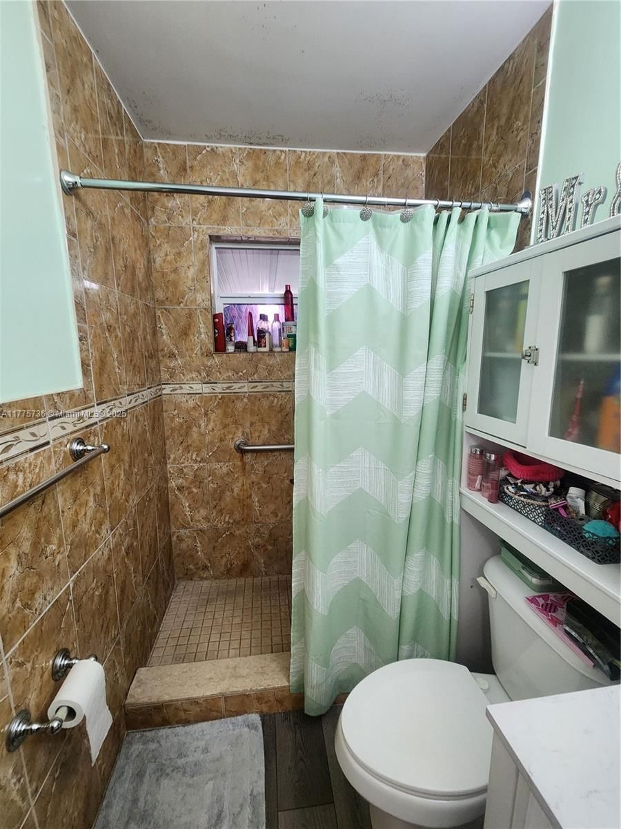 Real estate property located at 10500 32nd Ave, Miami-dade, Acme Gulfair 2nd Addn, Miami, FL
