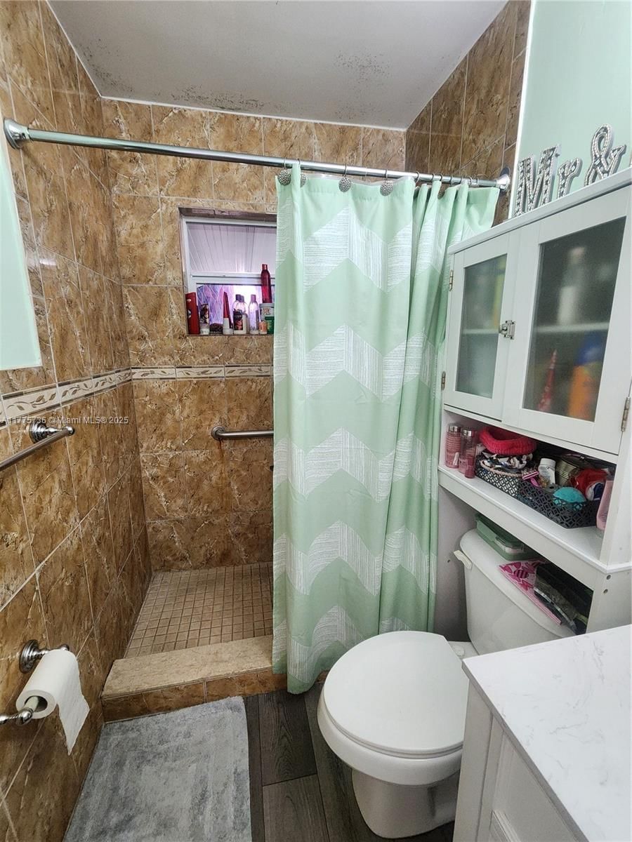 Real estate property located at 10500 32nd Ave, Miami-dade, Acme Gulfair 2nd Addn, Miami, FL