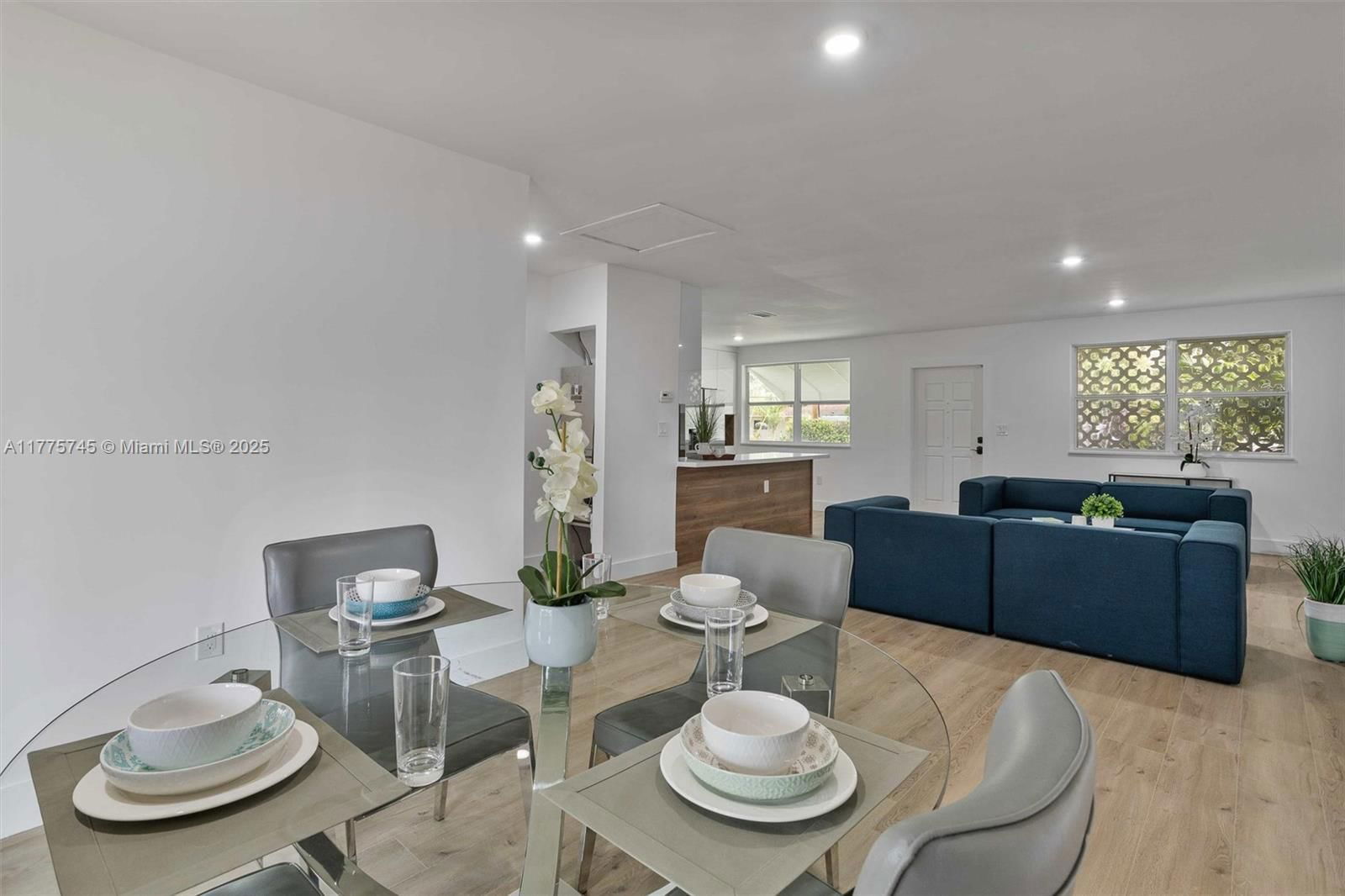 Real estate property located at 5860 13th St, Broward, Plantation Isles Sec 1, Plantation, FL