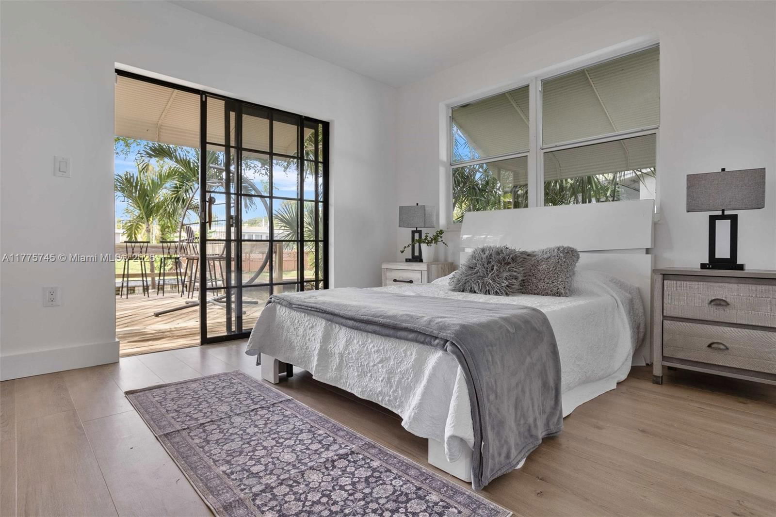 Real estate property located at 5860 13th St, Broward, Plantation Isles Sec 1, Plantation, FL