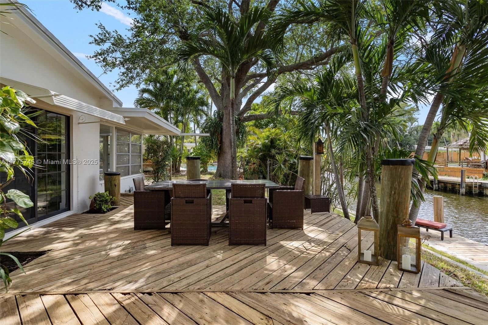 Real estate property located at 5860 13th St, Broward, Plantation Isles Sec 1, Plantation, FL