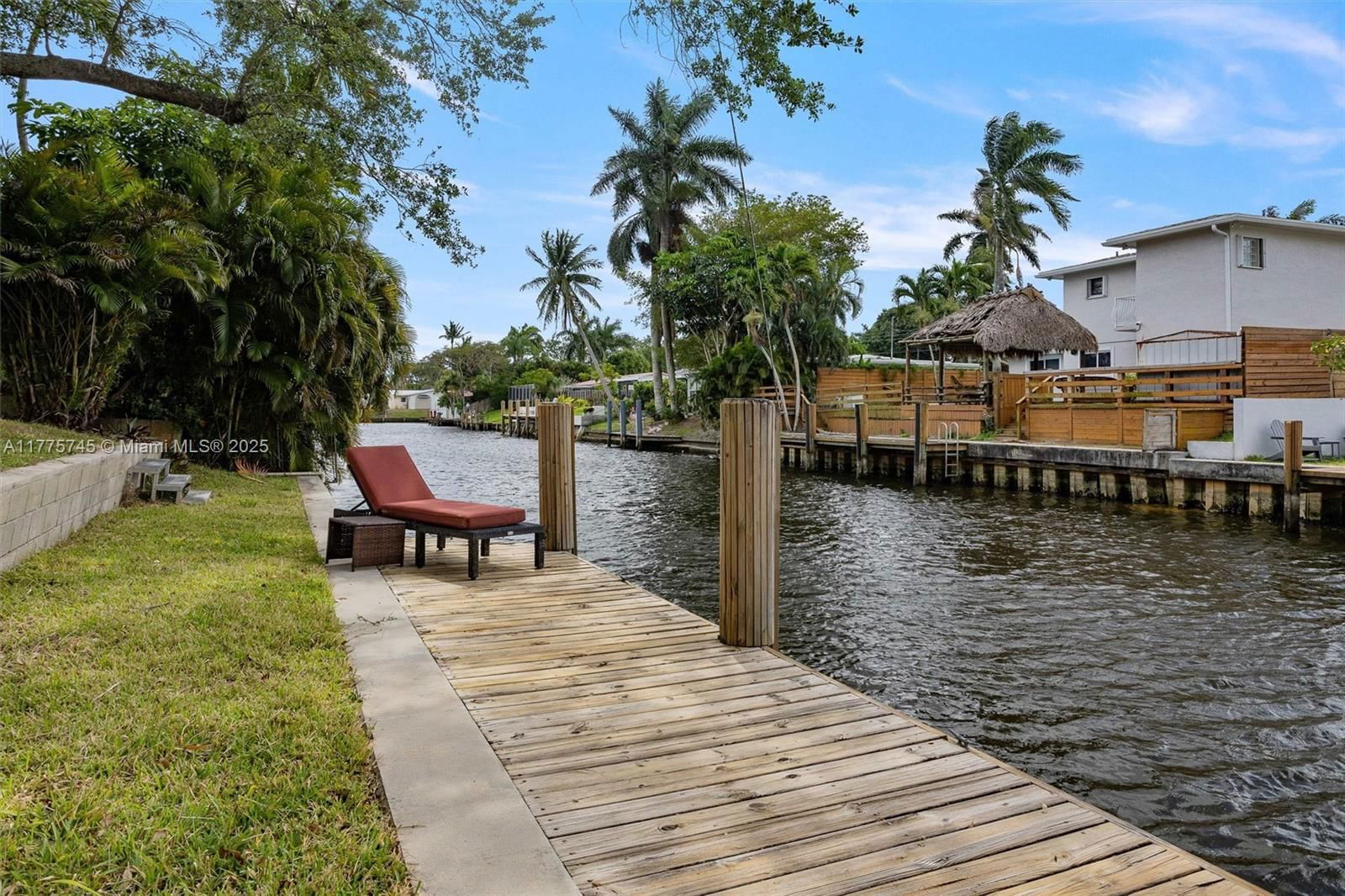 Real estate property located at 5860 13th St, Broward, Plantation Isles Sec 1, Plantation, FL