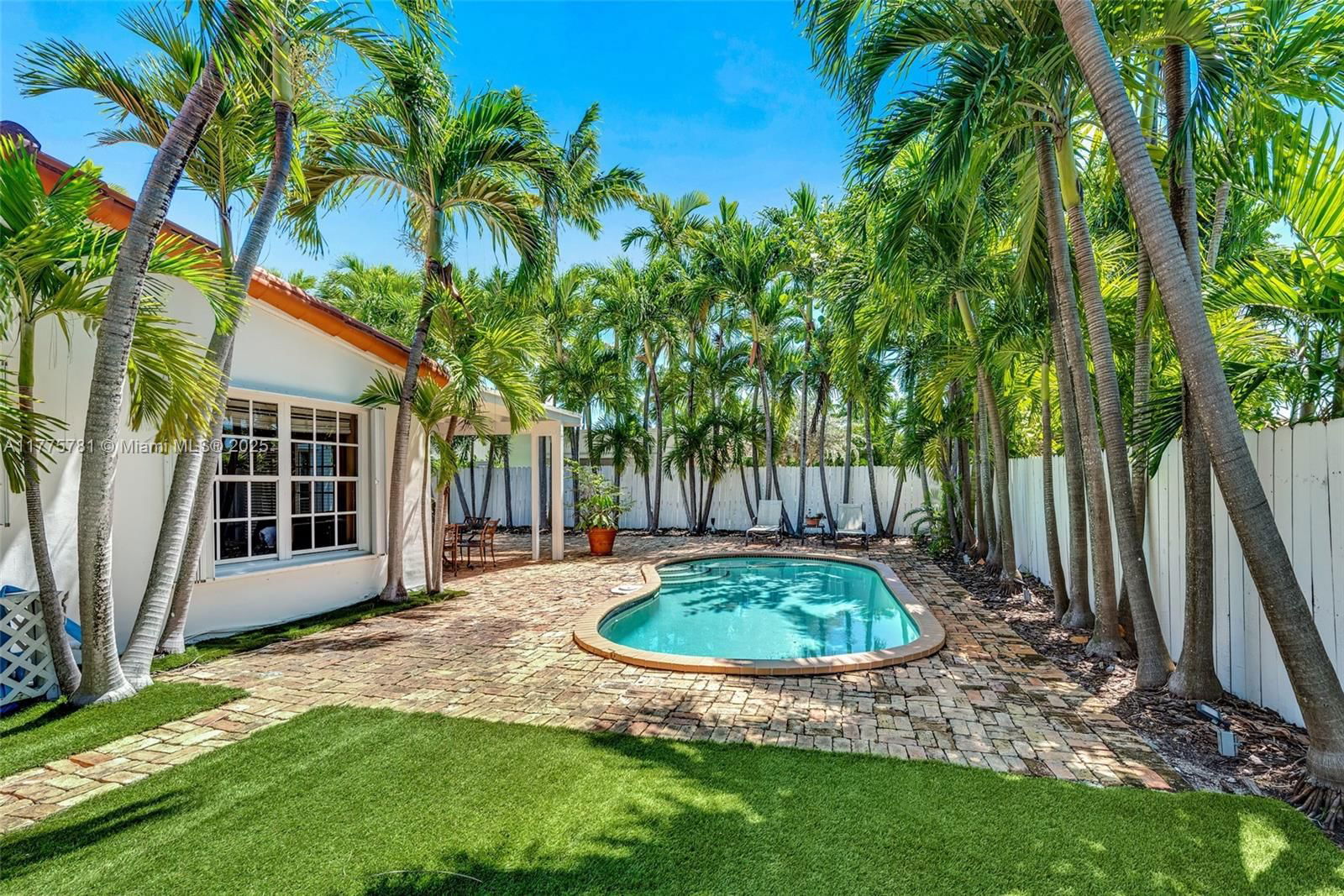 Real estate property located at 250 Greenwood Drive, Miami-dade, Tropical Isle Homes Sub 4, Key Biscayne, FL