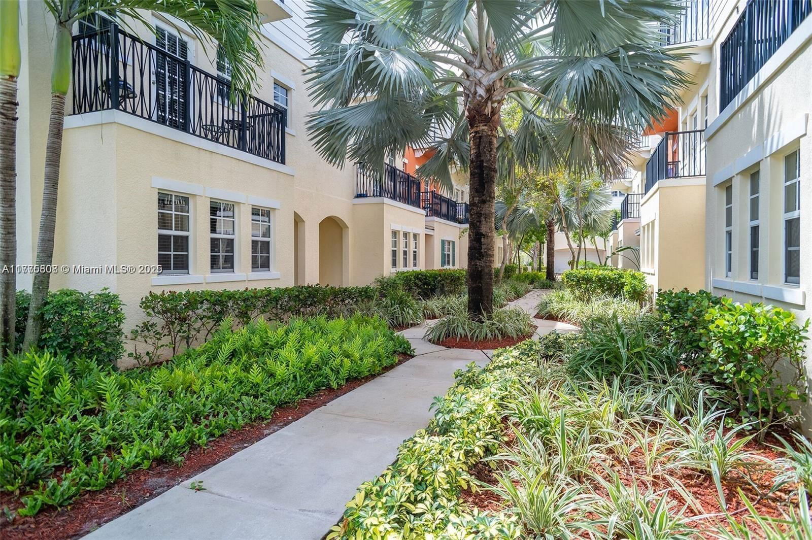 Real estate property located at 611 1st Ter #611, Broward, Cypress Grove, Pompano Beach, FL
