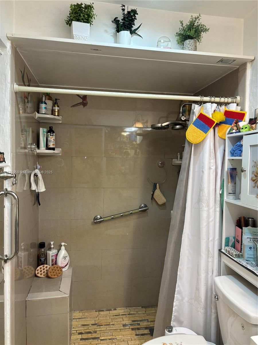 Real estate property located at 12343 195th Ter, Miami-dade, South Miami Lakes, Miami, FL