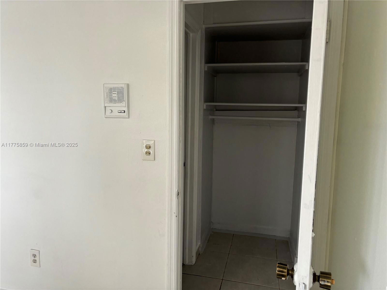 Real estate property located at 12343 195th Ter, Miami-dade, South Miami Lakes, Miami, FL