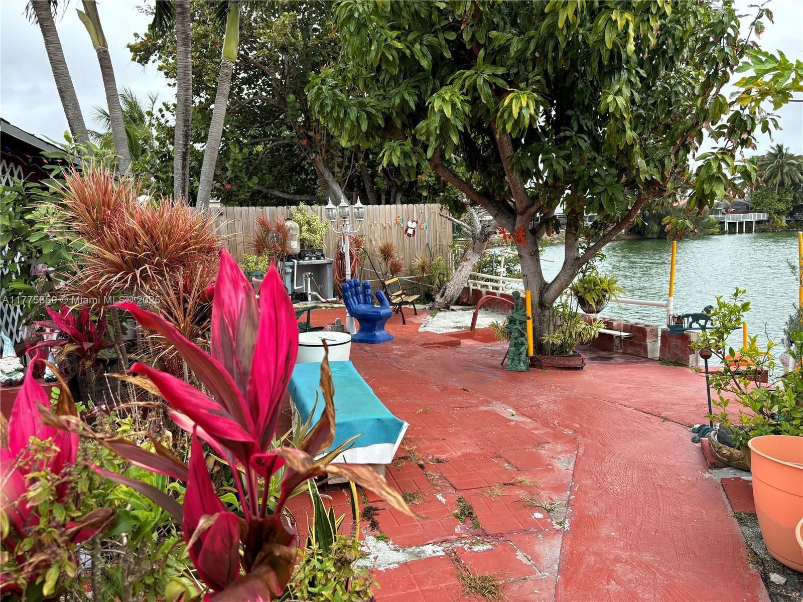 Real estate property located at 12343 195th Ter, Miami-dade, South Miami Lakes, Miami, FL