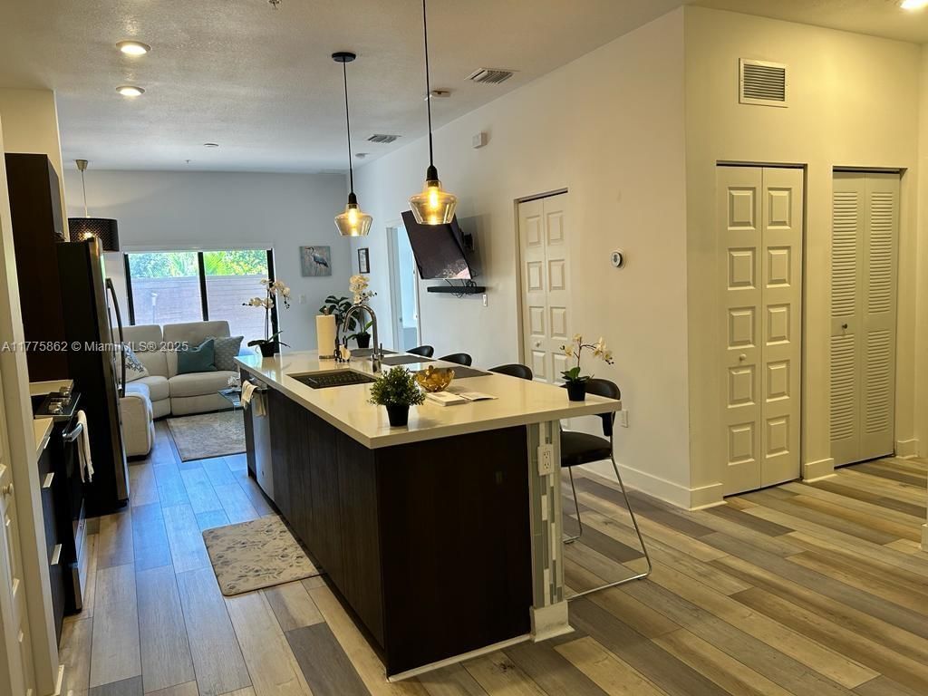 Real estate property located at 8015 104th Ave #4, Miami-dade, Apex At Park Central Cond, Doral, FL