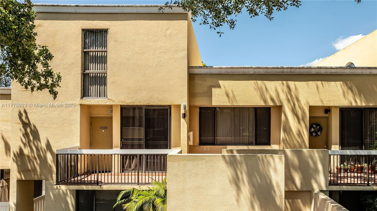 Real estate property located at 2801 87th Ave #1006, Broward, Harvest Section Four Cond, Davie, FL