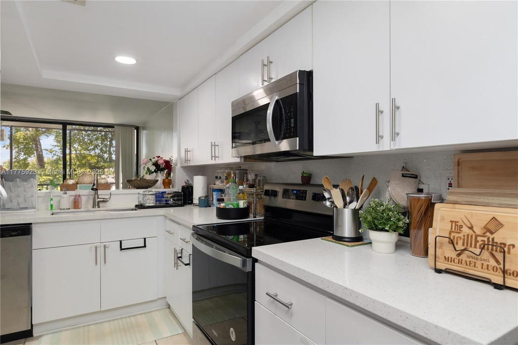 Real estate property located at 2801 87th Ave #1006, Broward, Harvest Section Four Cond, Davie, FL