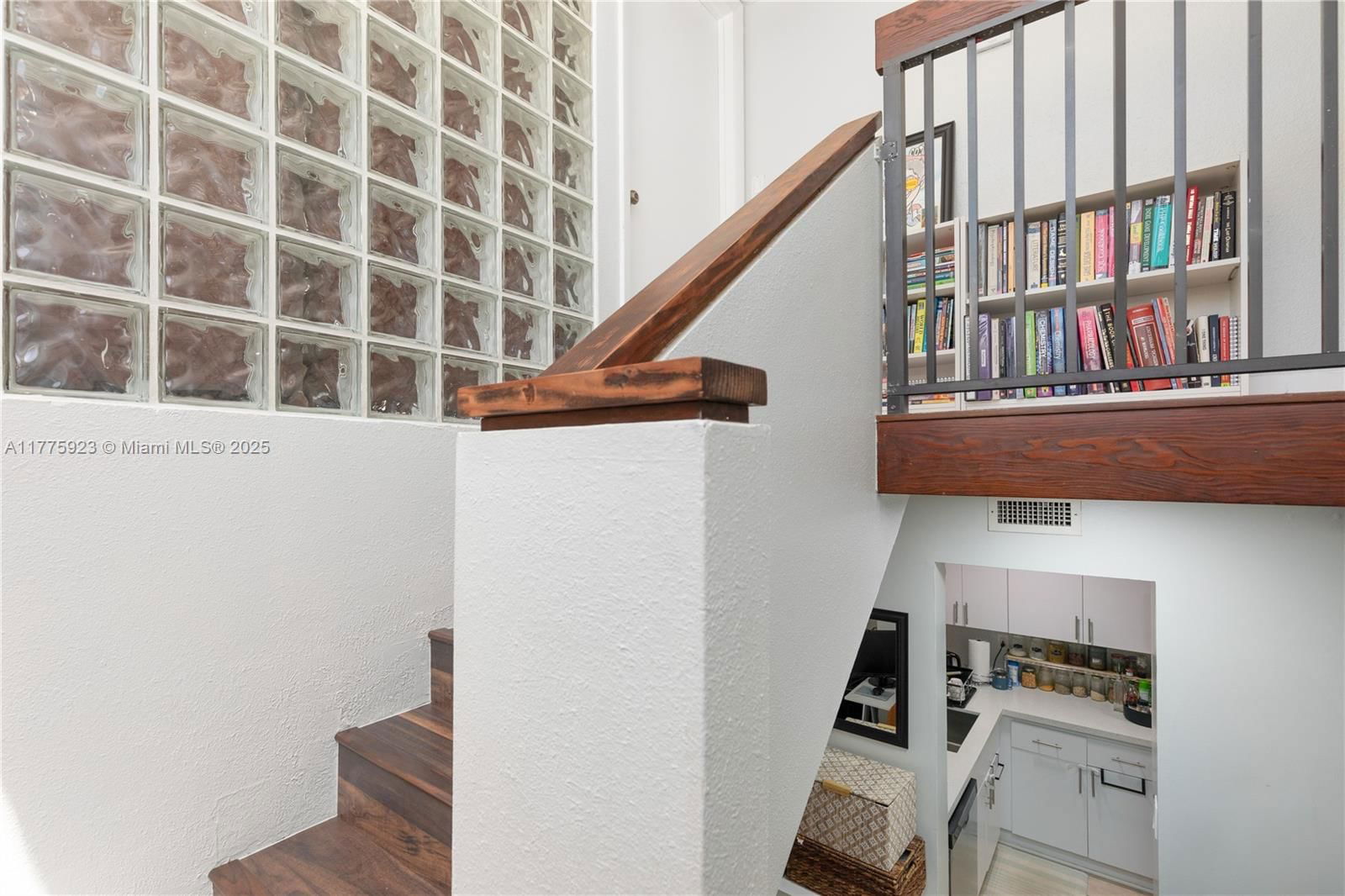 Real estate property located at 2801 87th Ave #1006, Broward, Harvest Section Four Cond, Davie, FL