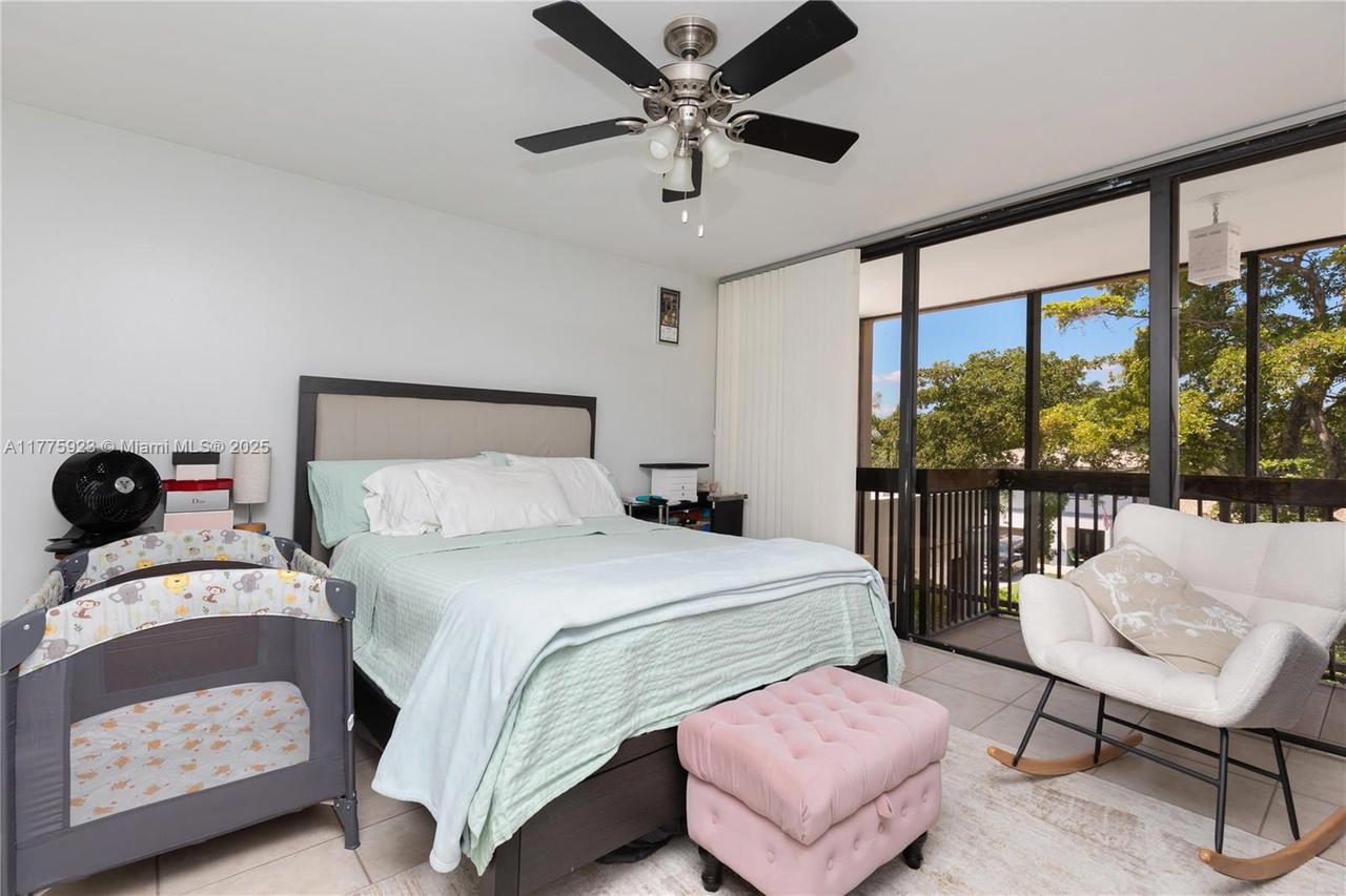 Real estate property located at 2801 87th Ave #1006, Broward, Harvest Section Four Cond, Davie, FL