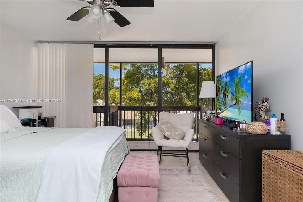 Real estate property located at 2801 87th Ave #1006, Broward, Harvest Section Four Cond, Davie, FL