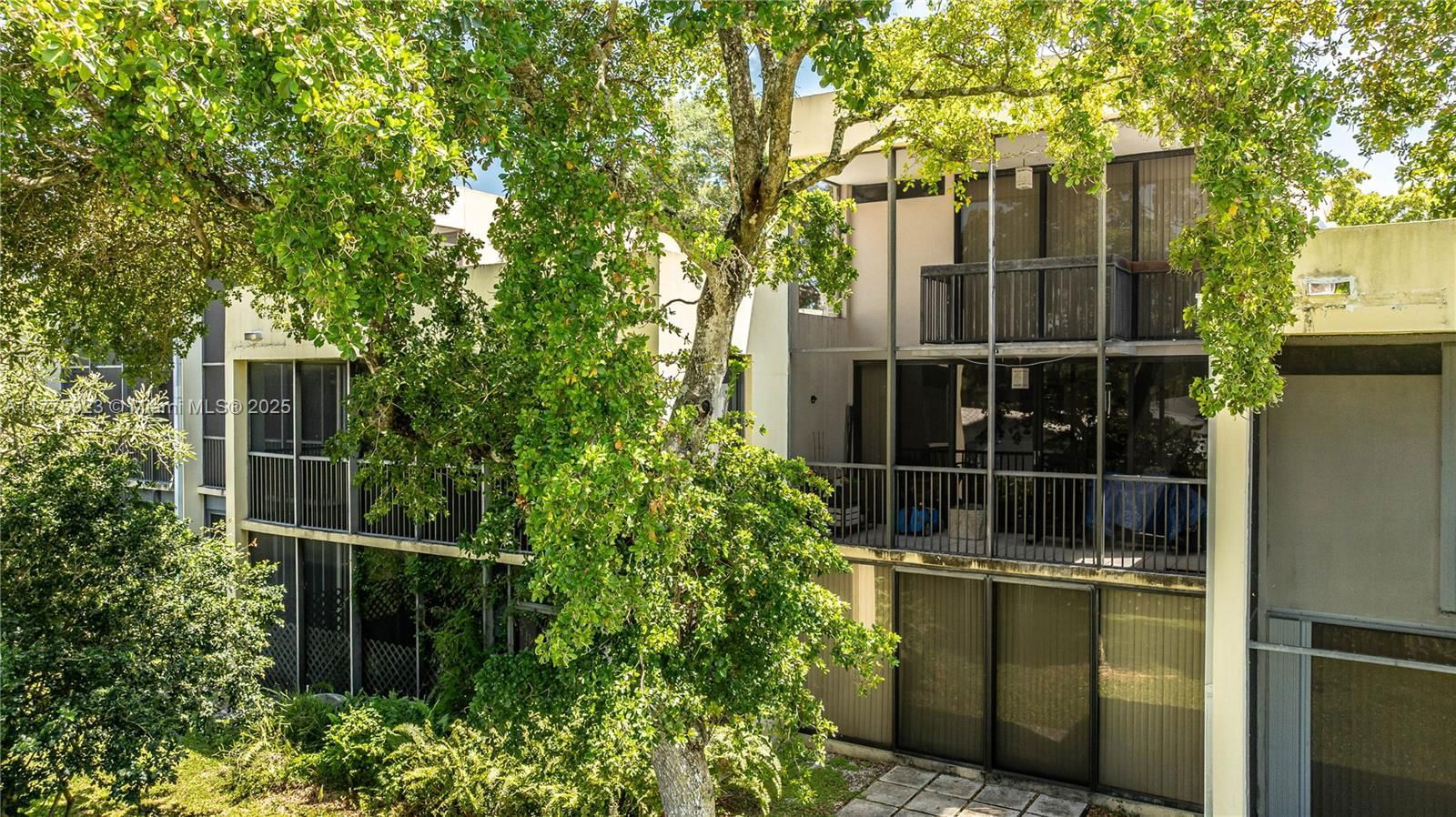 Real estate property located at 2801 87th Ave #1006, Broward, Harvest Section Four Cond, Davie, FL