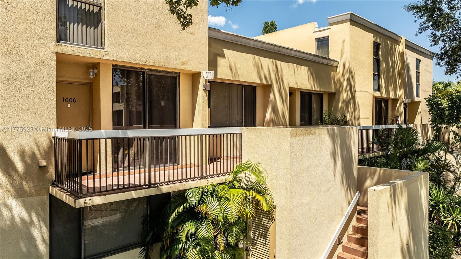 Real estate property located at 2801 87th Ave #1006, Broward, Harvest Section Four Cond, Davie, FL