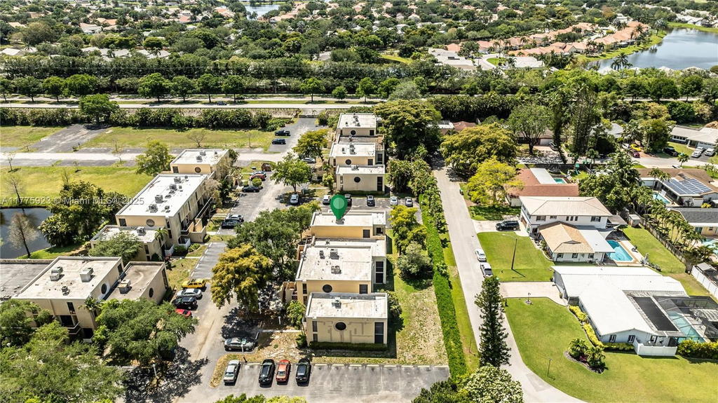 Real estate property located at 2801 87th Ave #1006, Broward, Harvest Section Four Cond, Davie, FL