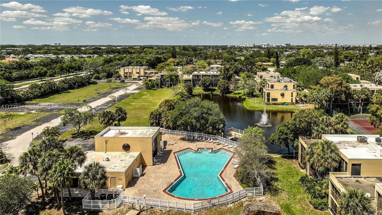 Real estate property located at 2801 87th Ave #1006, Broward, Harvest Section Four Cond, Davie, FL