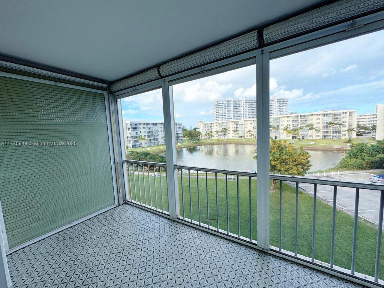 Real estate property located at 2903 Point East Dr K411, Miami-dade, Point East Sec Iii Condo, Aventura, FL