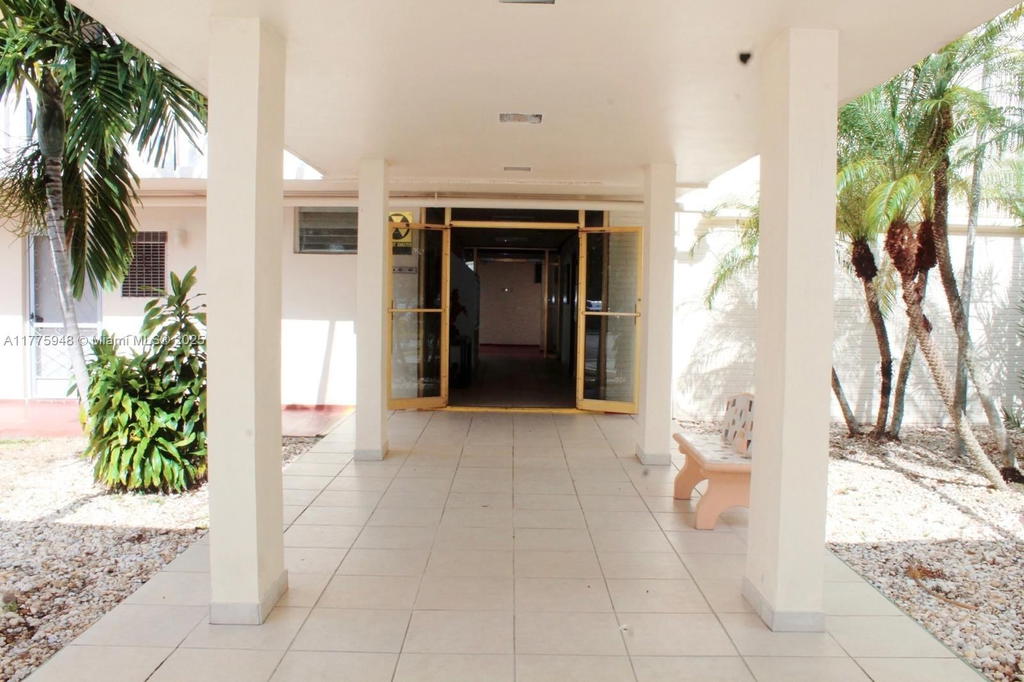 Real estate property located at 2903 Point East Dr K411, Miami-dade, Point East Sec Iii Condo, Aventura, FL