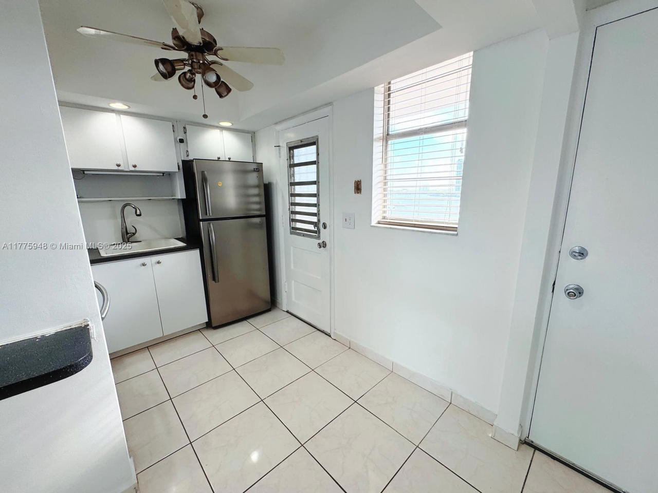 Real estate property located at 2903 Point East Dr K411, Miami-dade, Point East Sec Iii Condo, Aventura, FL