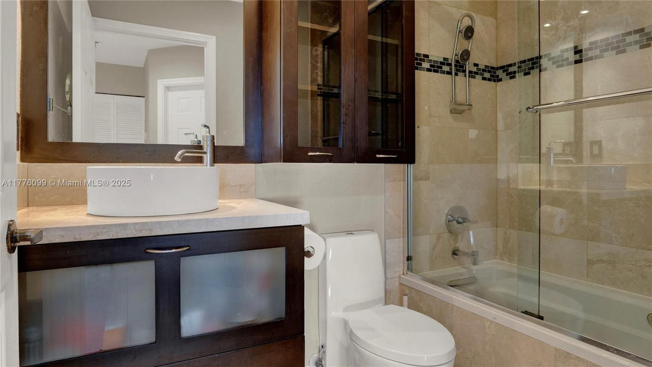 Real estate property located at 773 Tanglewood Cir, Broward, Sector 3 - Parcels H I J, Weston, FL