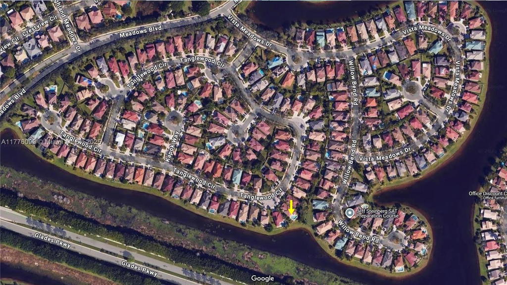 Real estate property located at 773 Tanglewood Cir, Broward, Sector 3 - Parcels H I J, Weston, FL