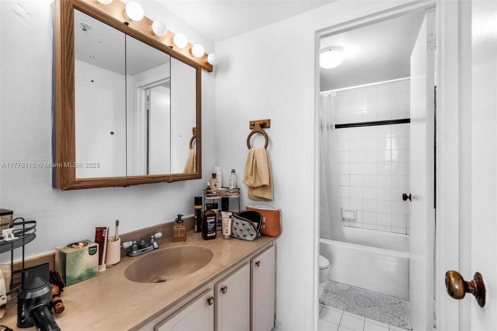 Real estate property located at 2829 Indian Creek Dr #606, Miami-dade, Clearview Towers Condo, Miami Beach, FL