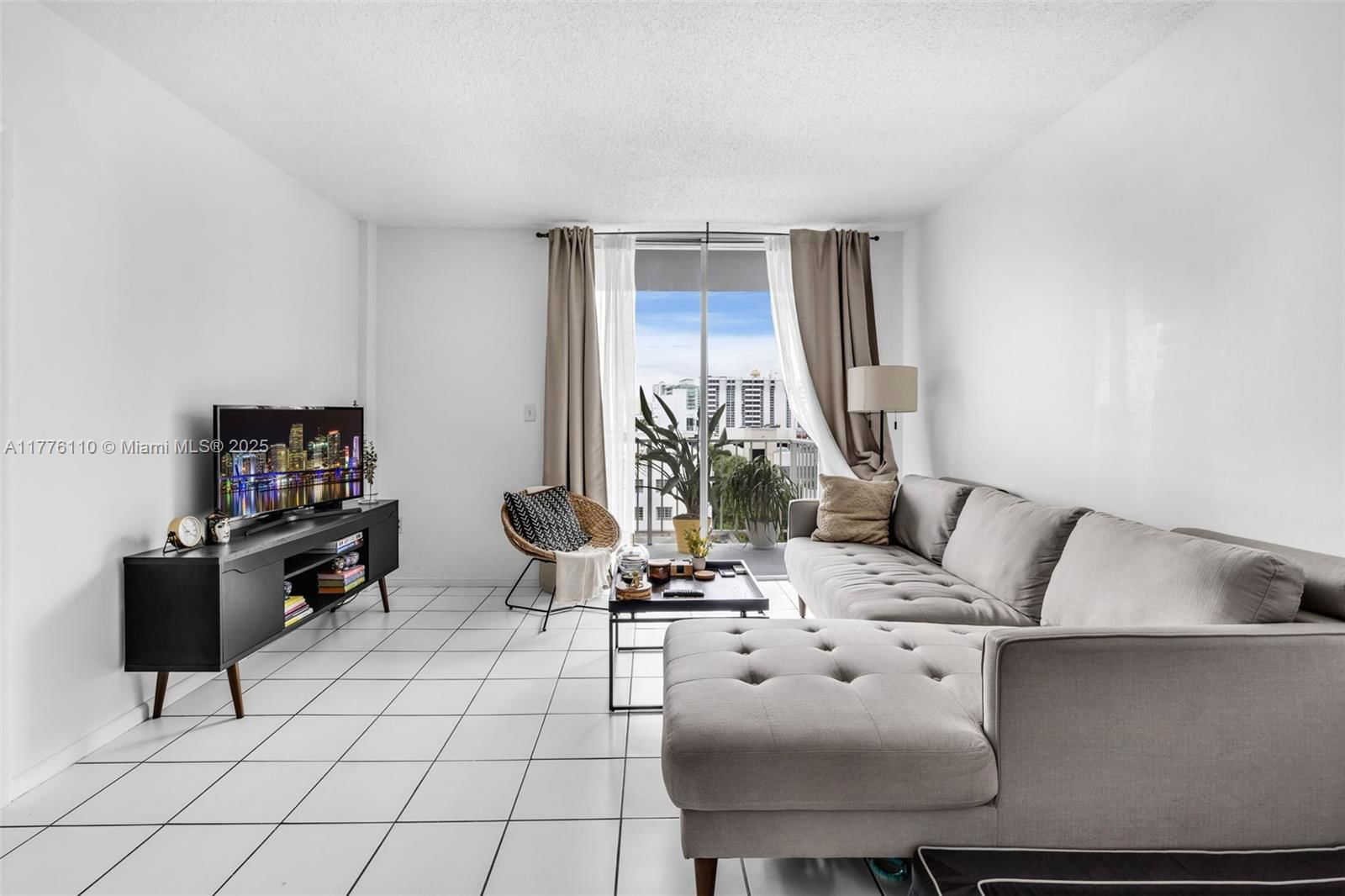 Real estate property located at 2829 Indian Creek Dr #606, Miami-dade, Clearview Towers Condo, Miami Beach, FL