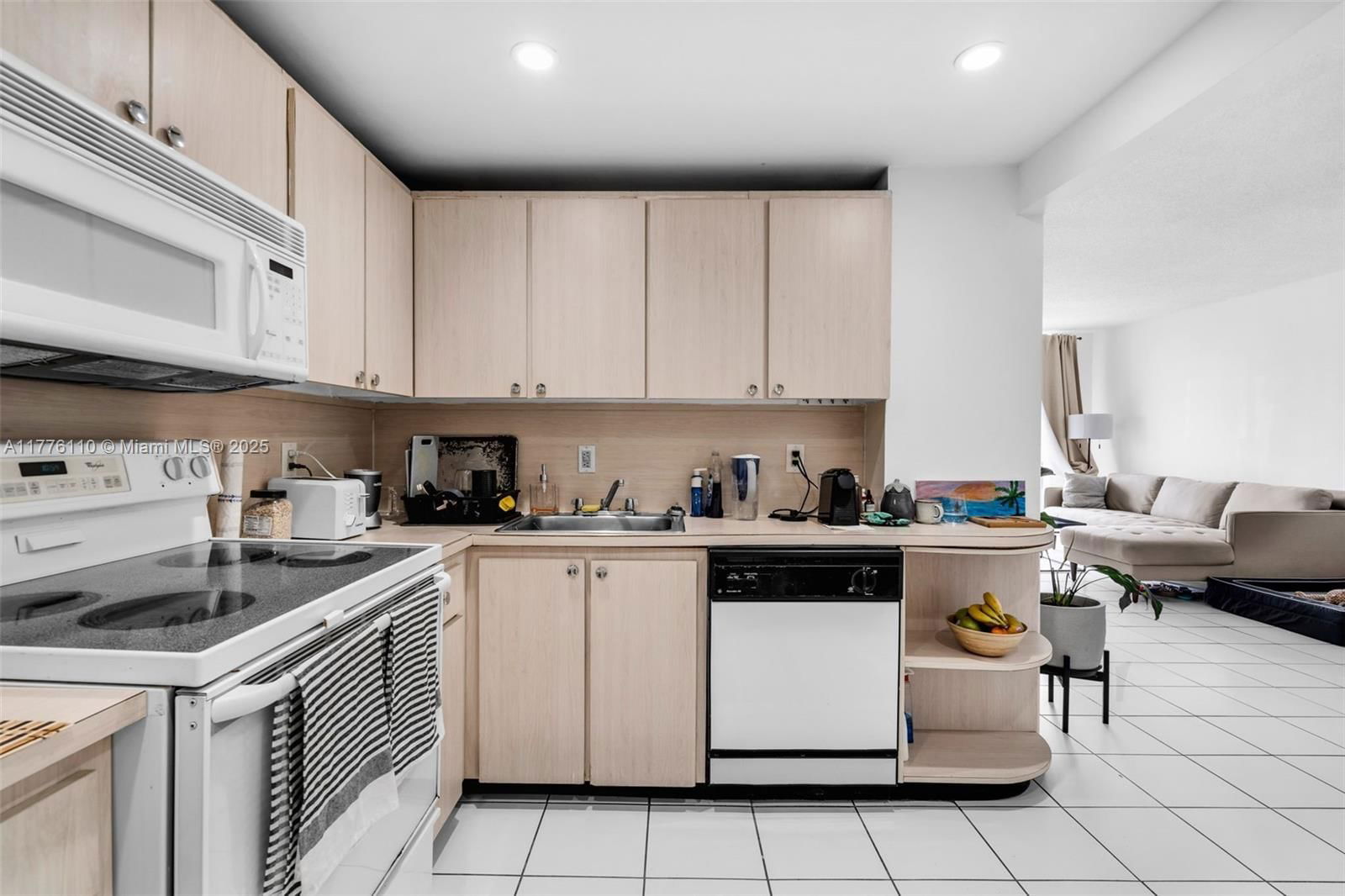 Real estate property located at 2829 Indian Creek Dr #606, Miami-dade, Clearview Towers Condo, Miami Beach, FL