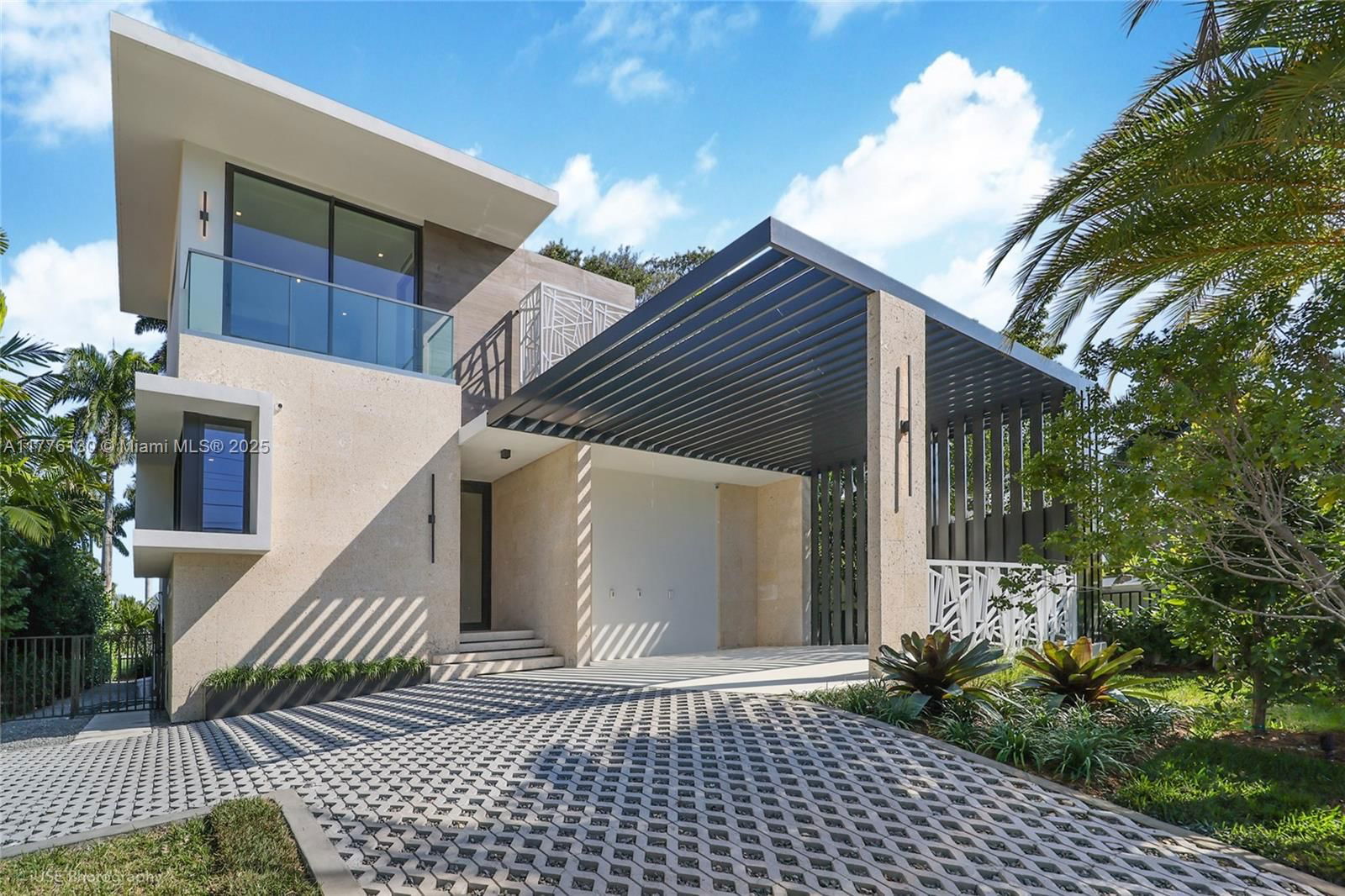 Real estate property located at 5825 Alton Rd, Miami-dade, La Gorce Golf Sub, Miami Beach, FL