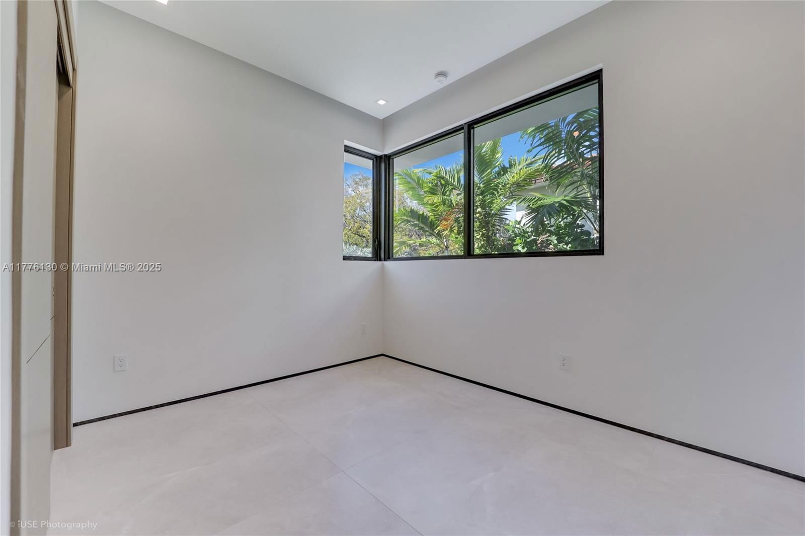 Real estate property located at 5825 Alton Rd, Miami-dade, La Gorce Golf Sub, Miami Beach, FL