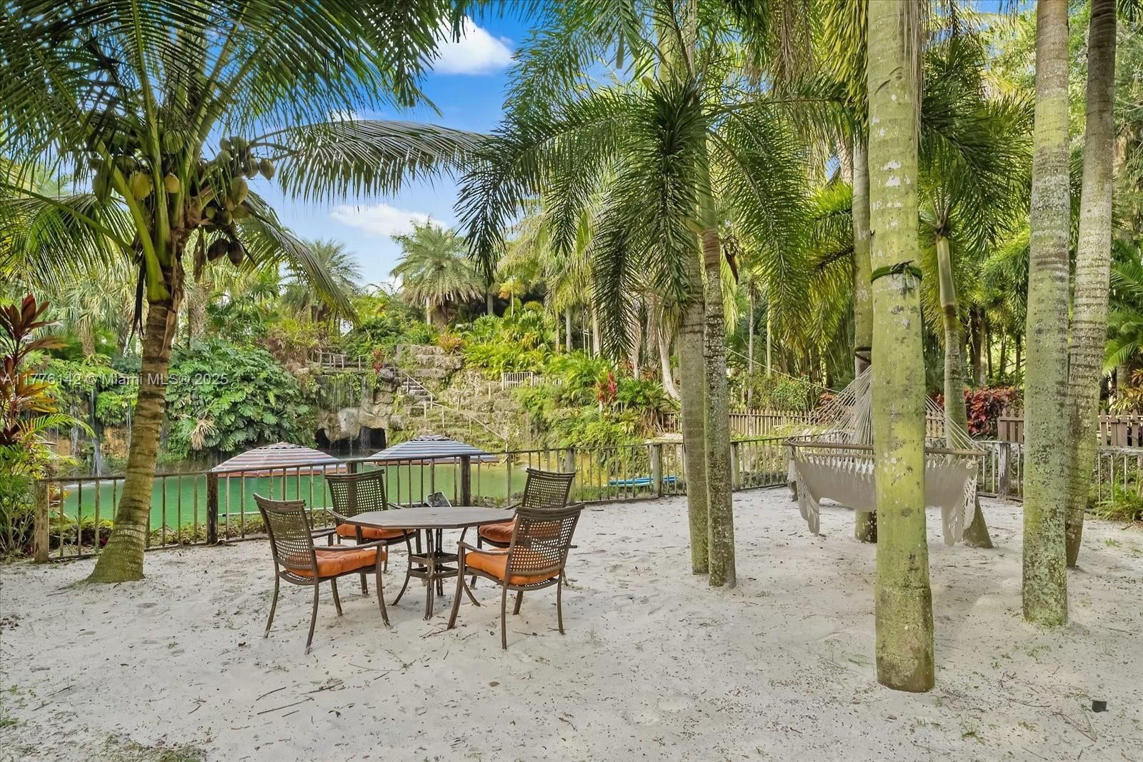 Real estate property located at 15000 200th St, Miami-dade, Breezy Oaks, Miami, FL