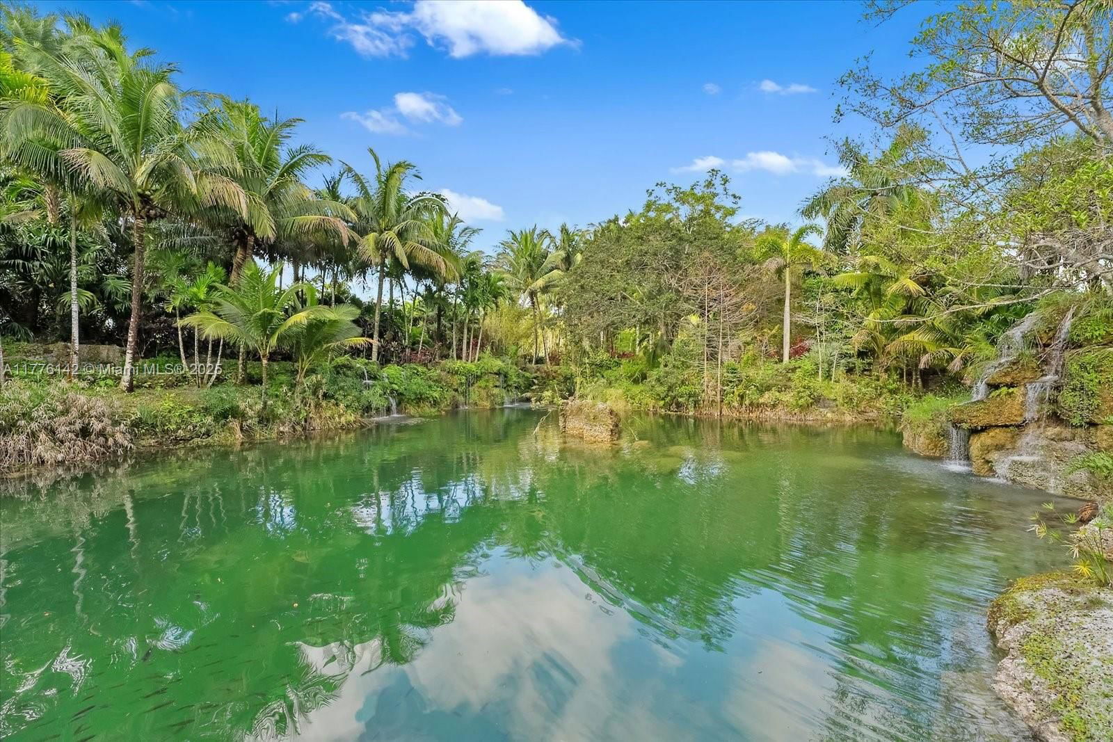 Real estate property located at 15000 200th St, Miami-dade, Breezy Oaks, Miami, FL