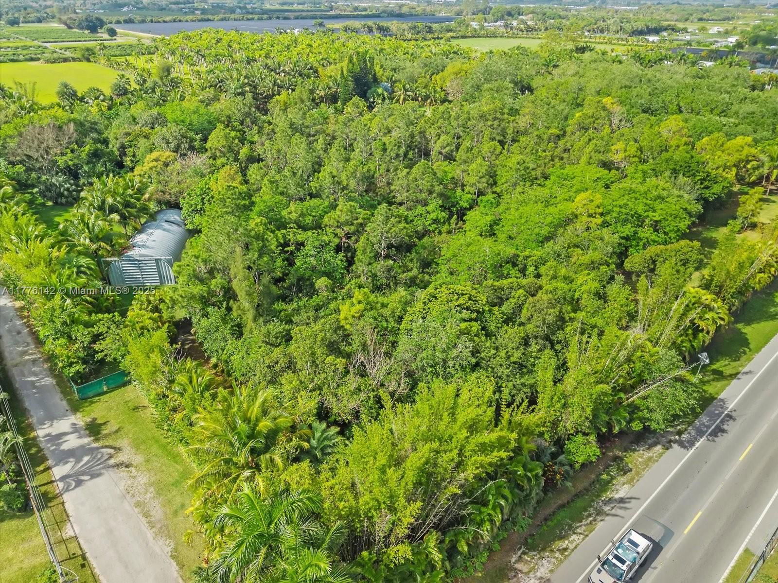 Real estate property located at 15000 200th St, Miami-dade, Breezy Oaks, Miami, FL