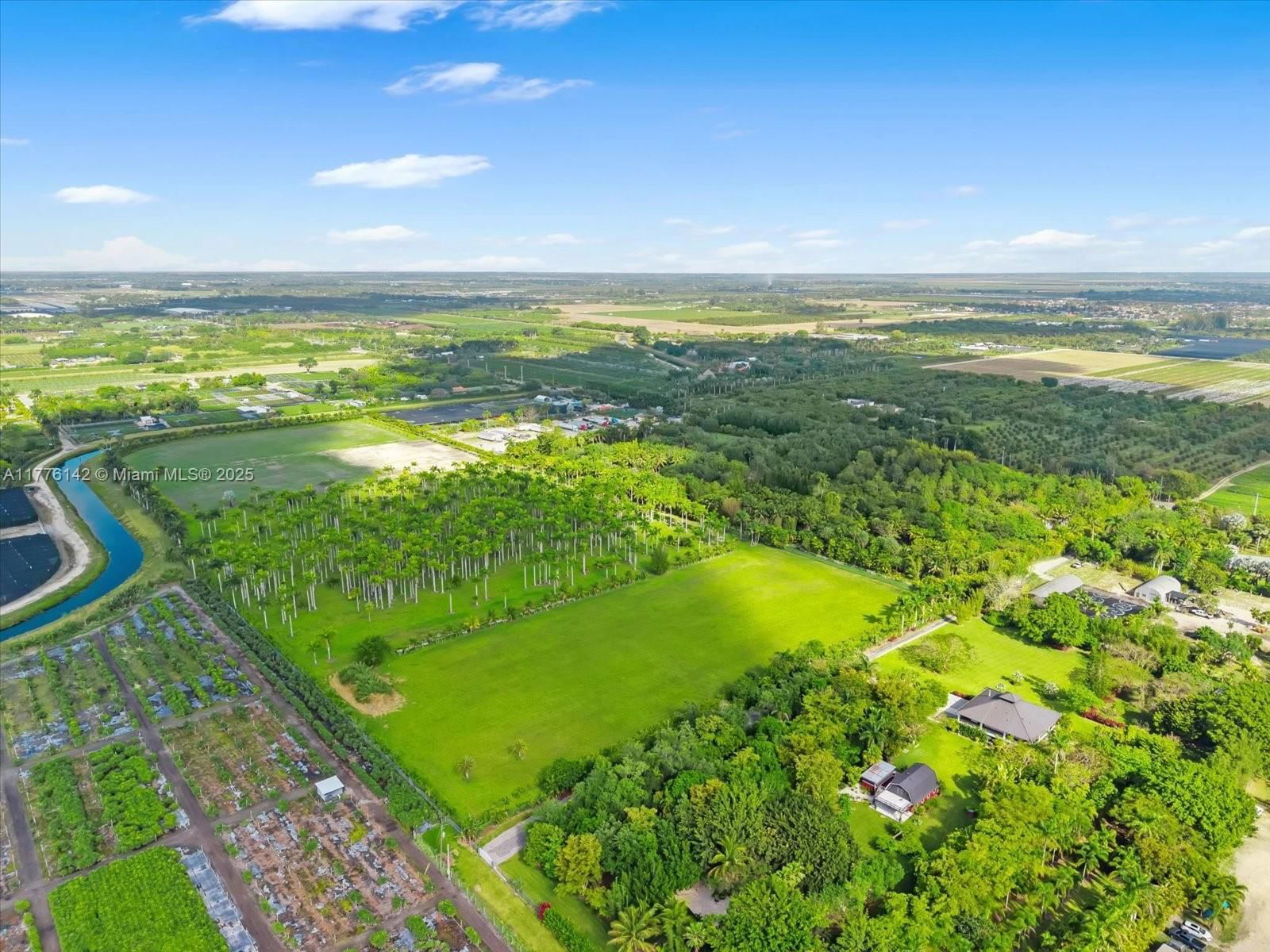 Real estate property located at 15000 200th St, Miami-dade, Breezy Oaks, Miami, FL