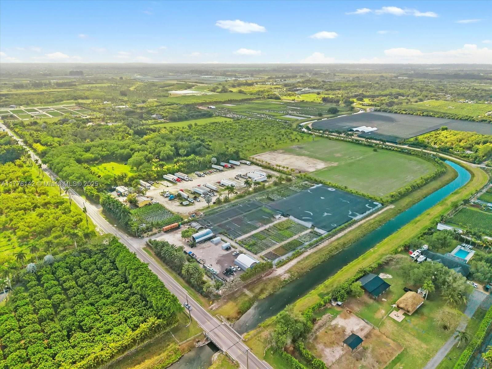 Real estate property located at 15000 200th St, Miami-dade, Breezy Oaks, Miami, FL