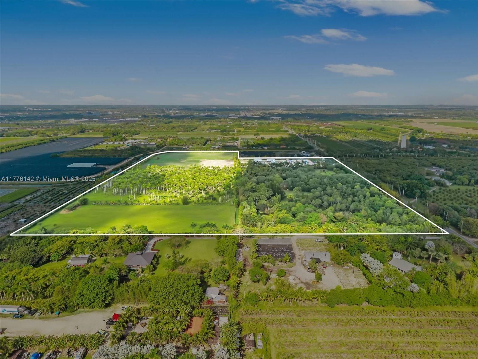Real estate property located at 15000 200th St, Miami-dade, Breezy Oaks, Miami, FL