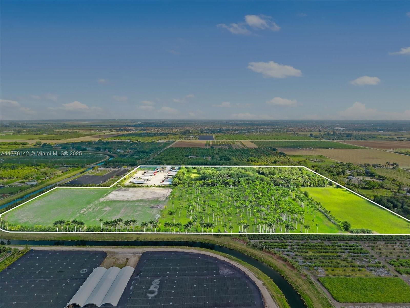 Real estate property located at 15000 200th St, Miami-dade, Breezy Oaks, Miami, FL