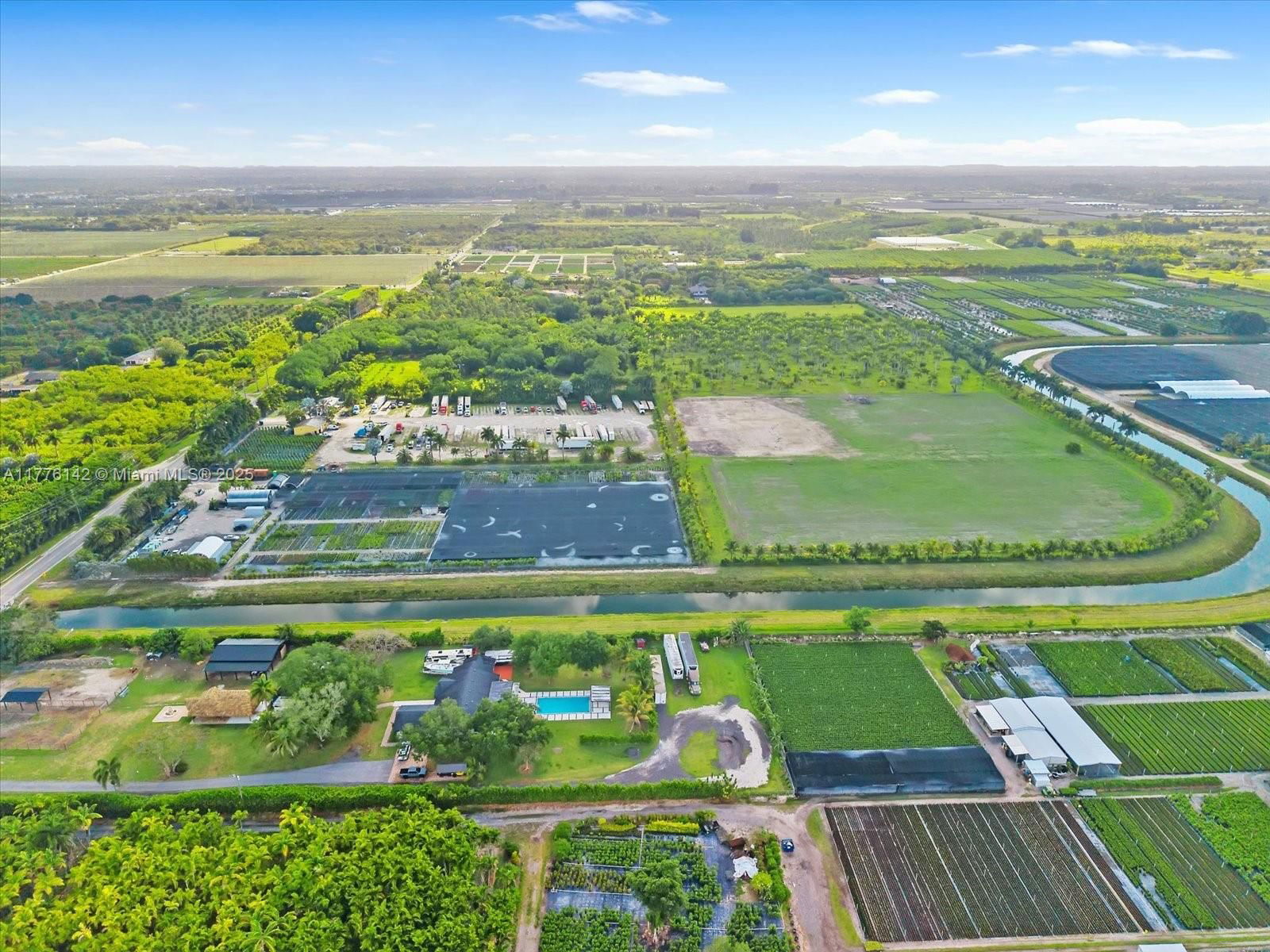 Real estate property located at 15000 200th St, Miami-dade, Breezy Oaks, Miami, FL