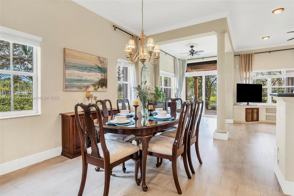 Real estate property located at 845 Vista Meadows Dr, Broward, Sector 3 - Parcels H I J, Weston, FL