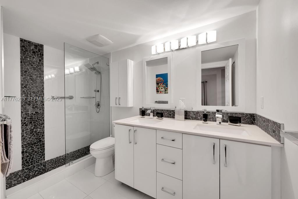 Real estate property located at , Miami-dade, Les Pelicans (the Pelican, Sunny Isles Beach, FL