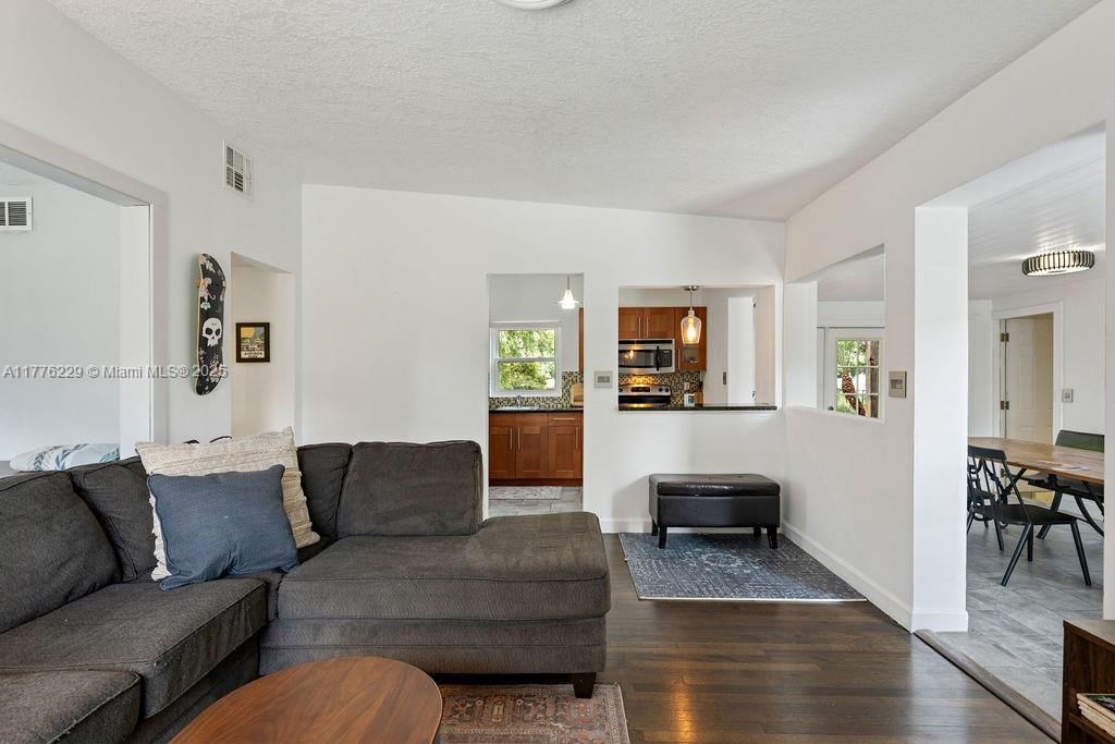 Real estate property located at 2501 Weber, Orange, Phillips 1st Rep Of Lakewo, Orlando, FL