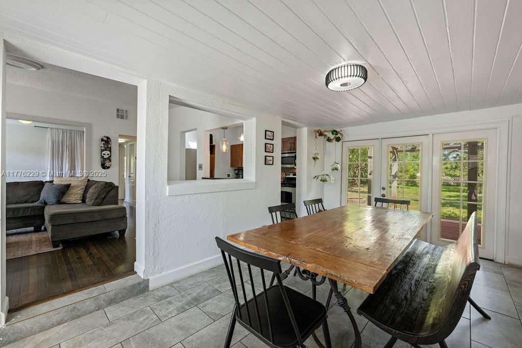 Real estate property located at 2501 Weber, Orange, Phillips 1st Rep Of Lakewo, Orlando, FL
