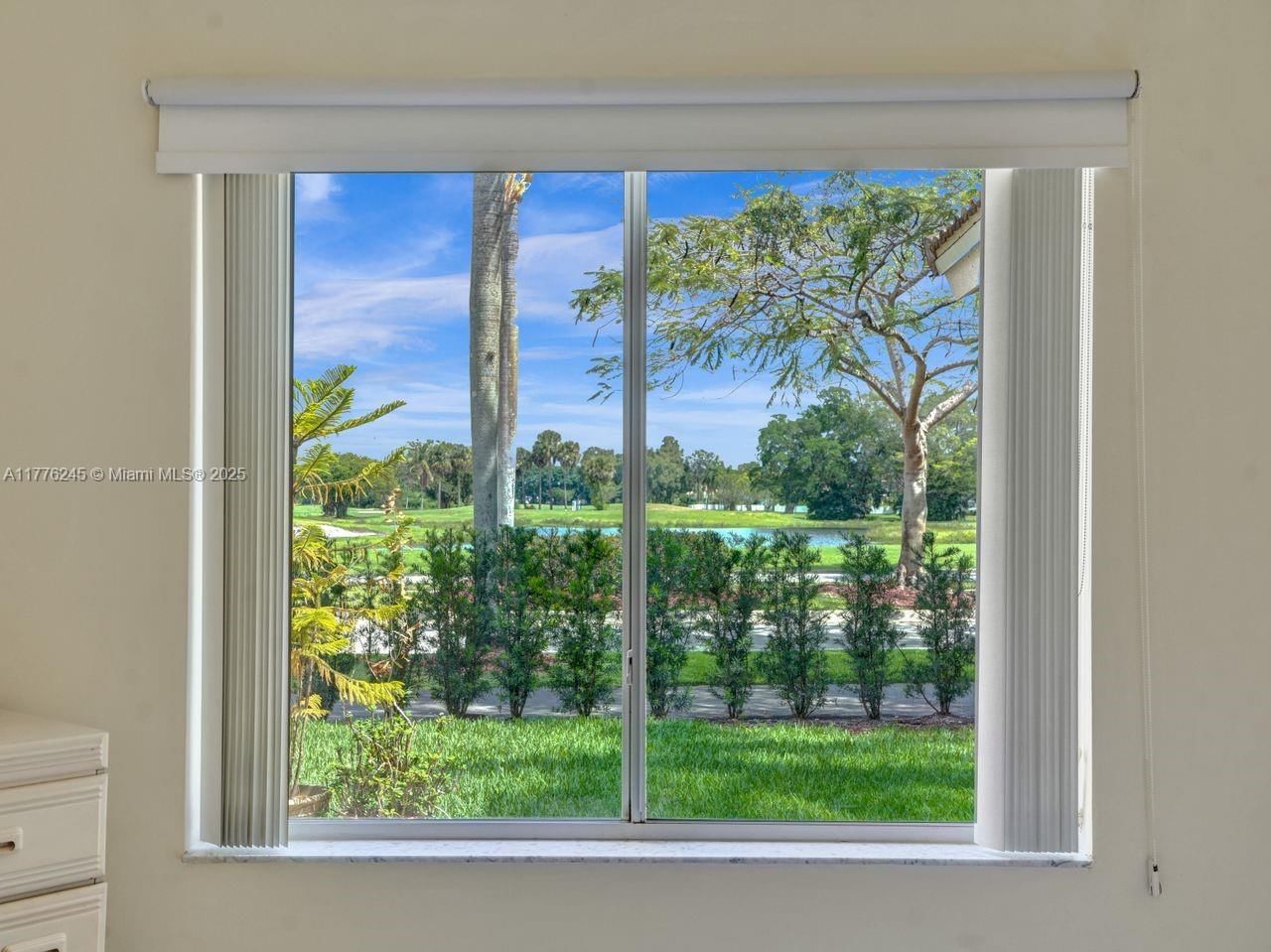 Real estate property located at 15831 10th St, Broward, Hollywood Lakes Country C, Pembroke Pines, FL