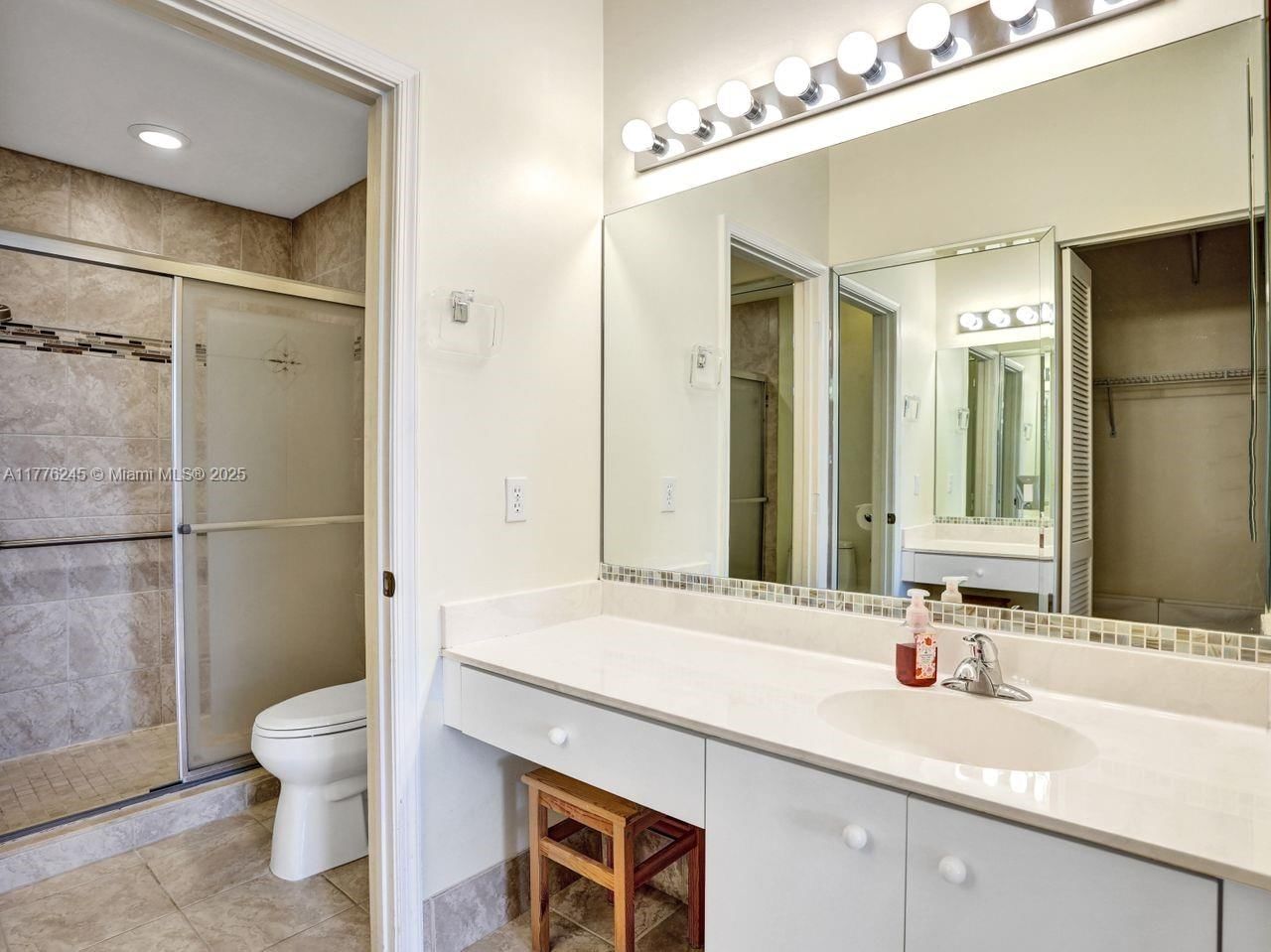 Real estate property located at 15831 10th St, Broward, Hollywood Lakes Country C, Pembroke Pines, FL