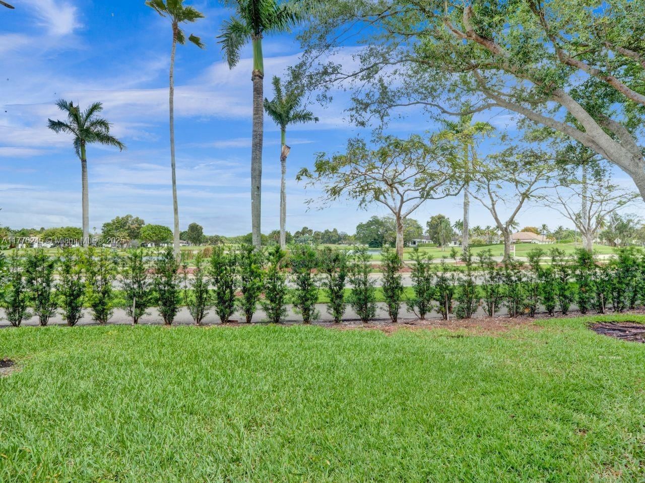 Real estate property located at 15831 10th St, Broward, Hollywood Lakes Country C, Pembroke Pines, FL